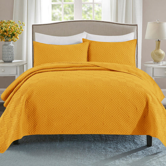 Exclusivo Mezcla 3-Piece Yellow King Size Quilt Set, Square Pattern Ultrasonic Lightweight and Soft Quilts/Bedspreads/Coverlets/Bedding Set (1 Quilt, 2 Pillow Shams) for All Seasons