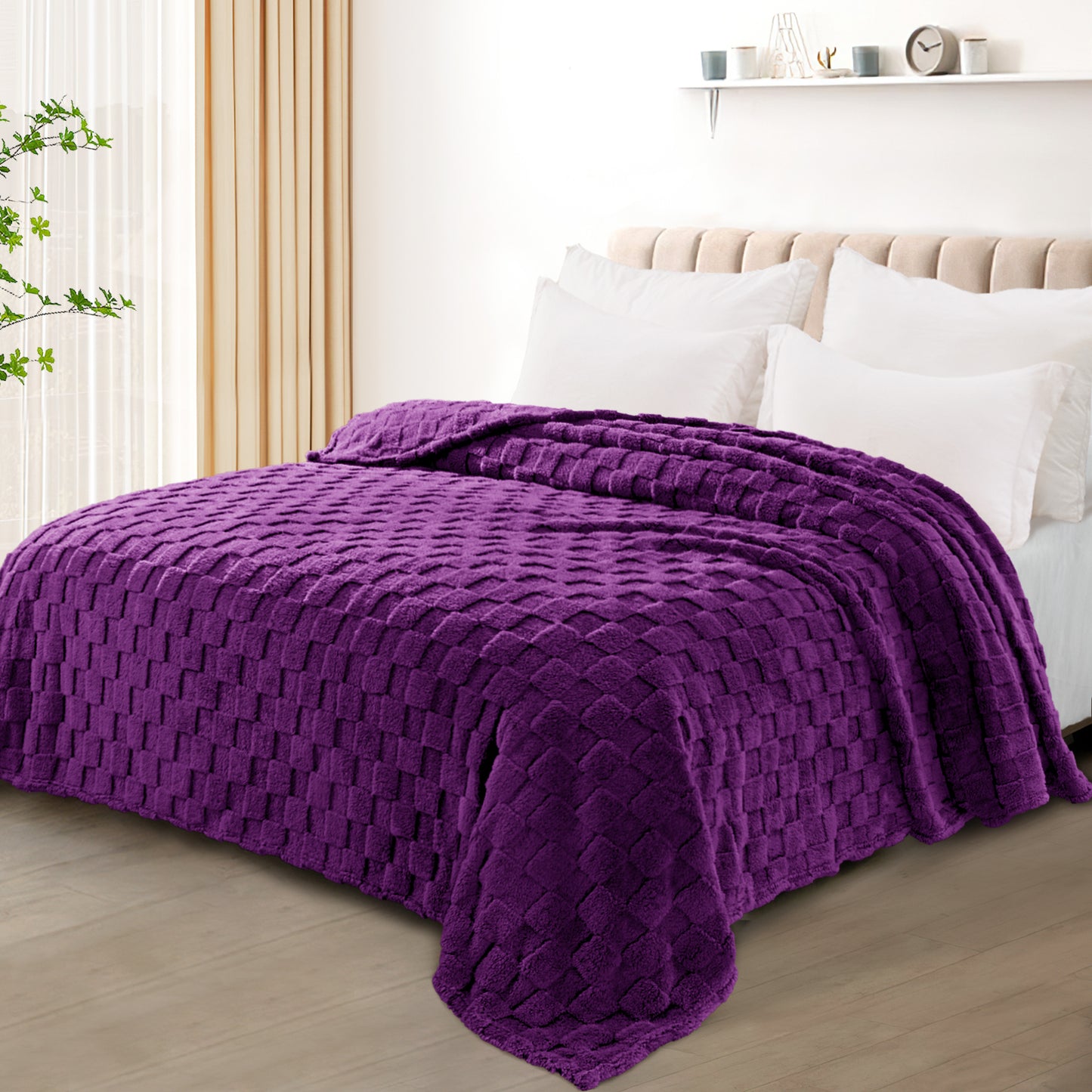 Exclusivo Mezcla King Size Flannel Fleece Blanket, Super Soft 3D Checkered Jacquard Bed Blanket, Cozy Fluffy Lightweight Blanket for All Seasons, 90x104 Inches, Purple Blanket
