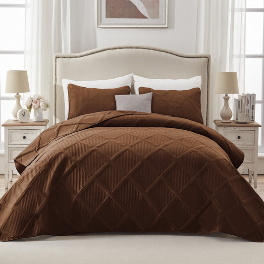 Exclusivo Mezcla 3 Pieces Ultrasonic Full Queen Quilt Set, Lightweight Bedspreads Modern Striped Coverlet Set, Brown