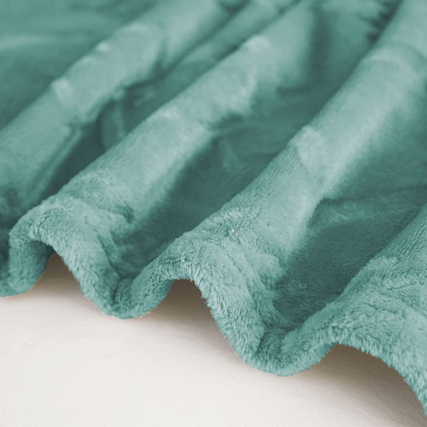 Exclusivo Mezcla Queen Size Soft Bed Blanket, Warm Fuzzy Luxury Bed Blankets, Decorative Geometry Pattern Plush Throw Blanket for Bed, 90x90 Inches, Celadon