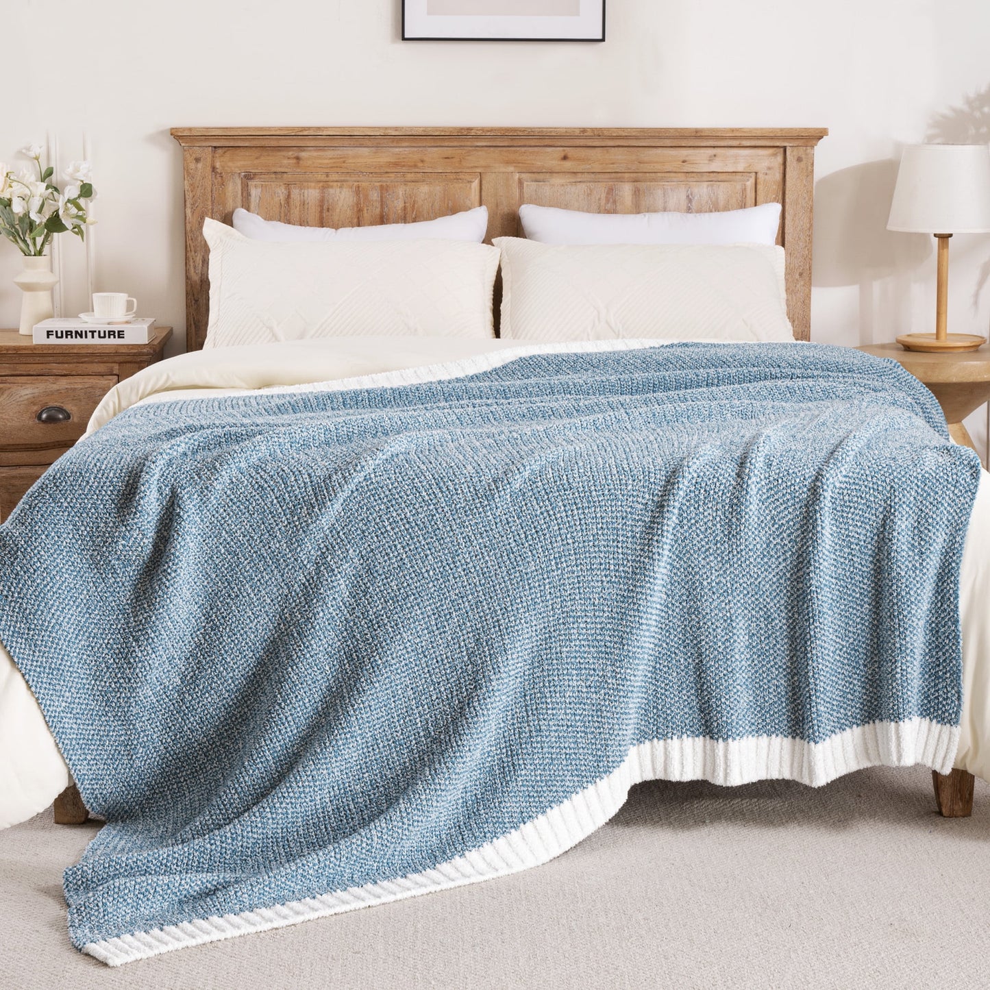 Exclusivo Mezcla Knit Blanket for Bed Queen Size, Ultra Soft Cozy Fluffy Blanket, Lightweight Fuzzy Throw for Couch and Bed, Mixed Blue, 90"x90"