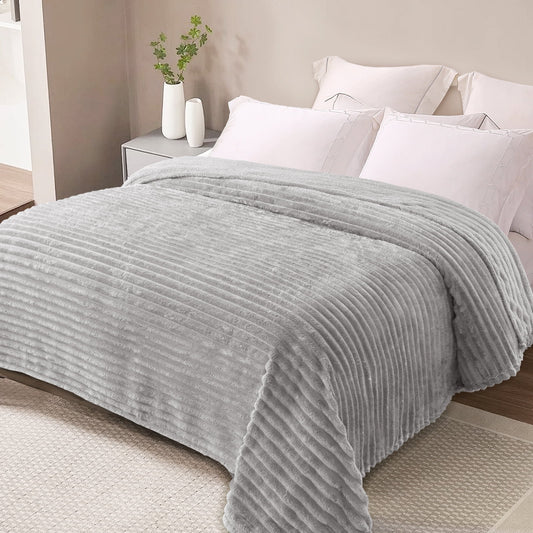 Exclusivo Mezcla King Size Flannel Fleece Blanket, Super Soft 3D Striped Jacquard Bed Blanket, Lightweight Fuzzy Cozy Blankets for All Seasons, 90x104 Inches, Light Grey Blanket