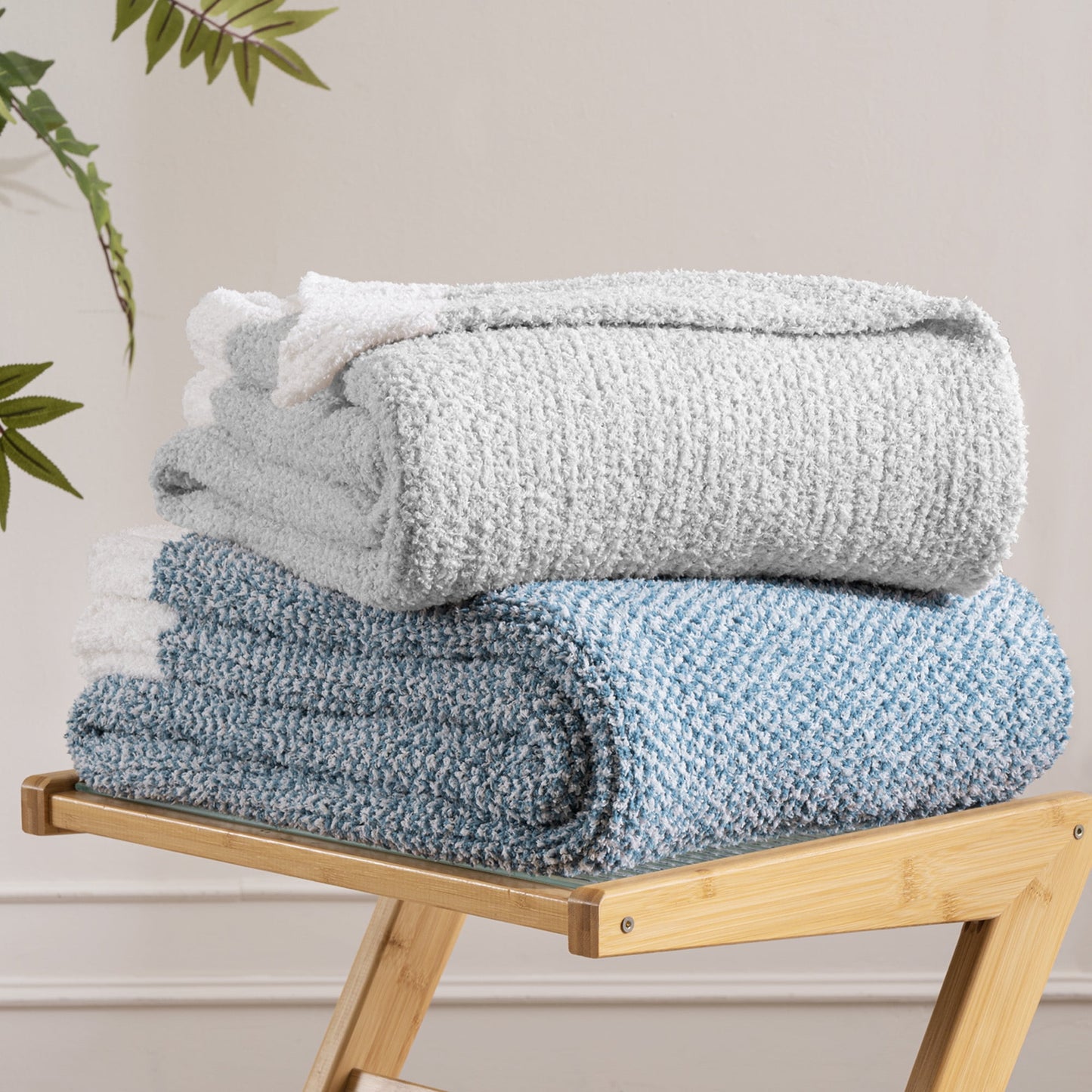 Exclusivo Mezcla Knit Blanket for Bed Queen Size, Ultra Soft Cozy Fluffy Blanket, Lightweight Fuzzy Throw for Couch and Bed, Mixed Blue, 90"x90"