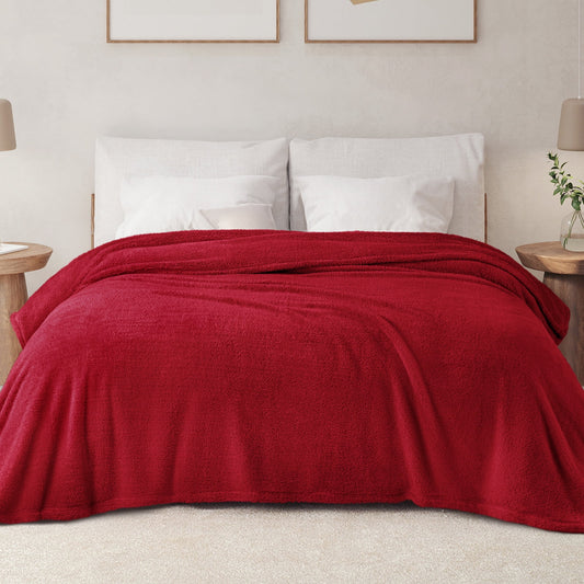 Exclusivo Mezcla Queen Size Flannel Fleece Blanket, Super Soft Velvet Plush Bed Blanket, Fuzzy Cozy Blankets for All Seasons, 90x90 Inches, Deep Red Blanket