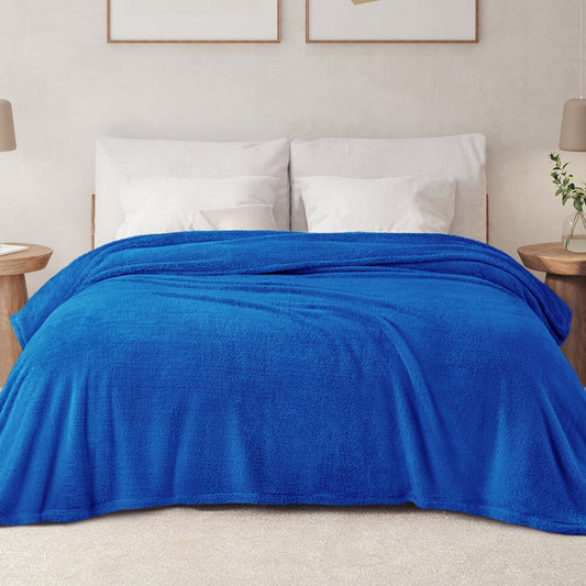 Exclusivo Mezcla King Size Flannel Fleece Blanket, Super Soft Velvet Plush Bed Blanket, Fuzzy Cozy Blankets for All Seasons, 90x104 Inches, Cobalt Blue Blanket