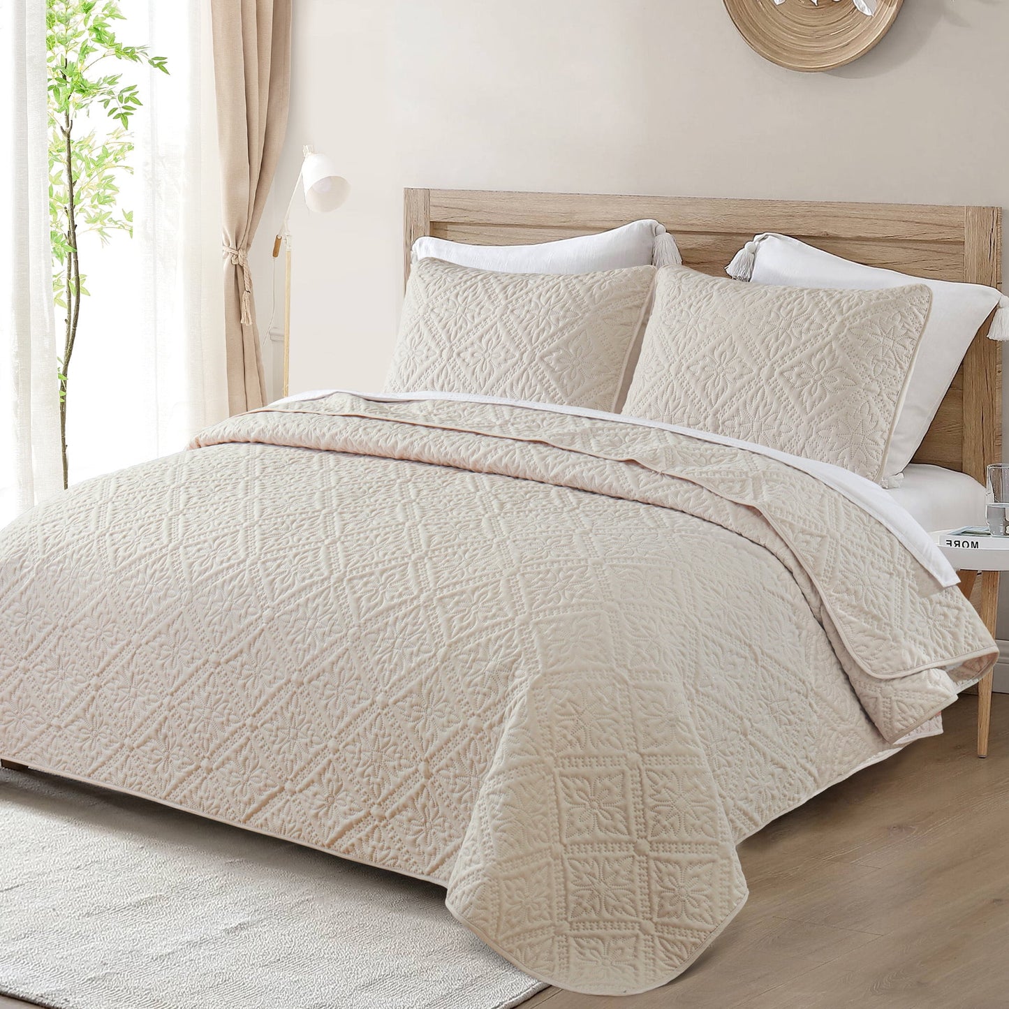 Exclusivo Mezcla Queen Quilt Bedding Set, Lightweight Soft Bedspreads Coverlets with 2 Pillow Shams, Modern Brich Beige Quilts Queen Full Size for All Seasons