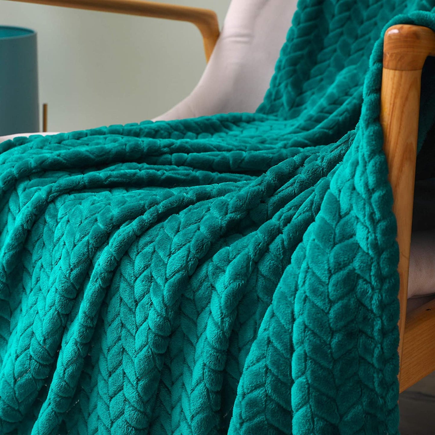 Exclusivo Mezcla Extra Large Flannel Fleece Throw Blanket, 50x70 Inches Leaves Pattern Soft Throw Blanket for Couch, Cozy, Warm, and Lightweight Blanket for Winter, Teal Blanket