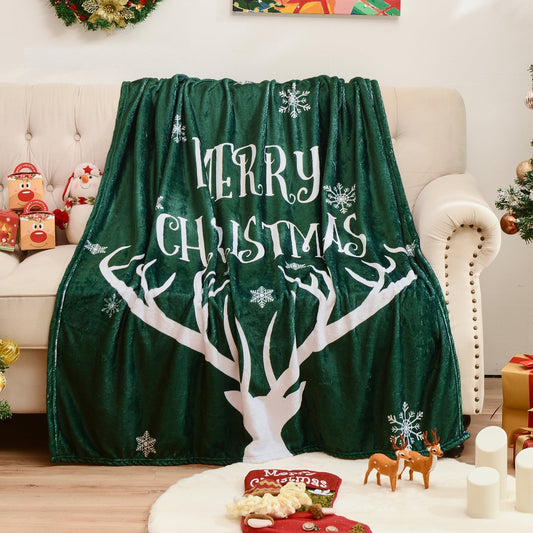 Exclusivo Mezcla Christmas Blanket, Red Flannel Fleece Blanket with Snowflakes Pattern, Super Soft and Warm Holiday Throw Blanket for Couch, Bed and Sofa, 50x60 inches