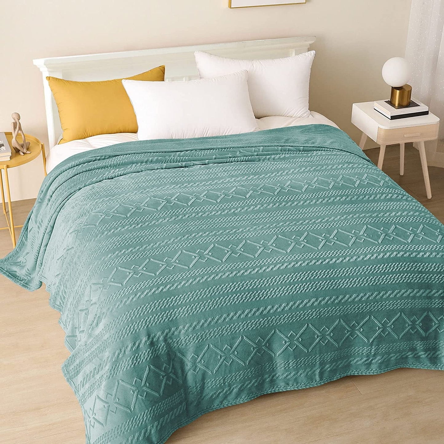 Exclusivo Mezcla Queen Size Soft Bed Blanket, Warm Fuzzy Luxury Bed Blankets, Decorative Geometry Pattern Plush Throw Blanket for Bed, 90x90 Inches, Celadon