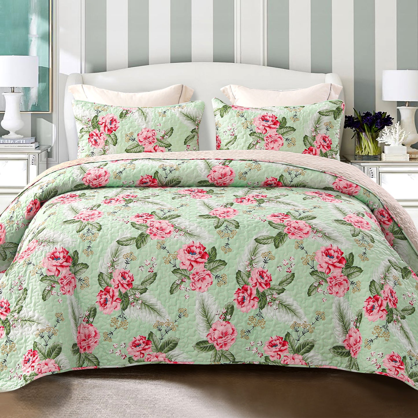 Exclusivo Mezcla Floral Quilt Set Queen Size, 3-Piece Reversible Quilt Bedding Set with Botanical Yellow Flower Pattern (2 Pillow Shams), Lightweight and Soft Bedspread Coverlets