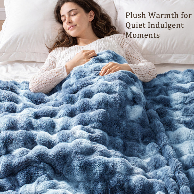 Exclusivo Mezcla Fuzzy Faux Fur Bed Blanket King Size, Sherpa Fleece Blankets,Fluffy Plush Warm Throws for Couch, Bed, 90X104 Inches, Tie-dye Navy Blue