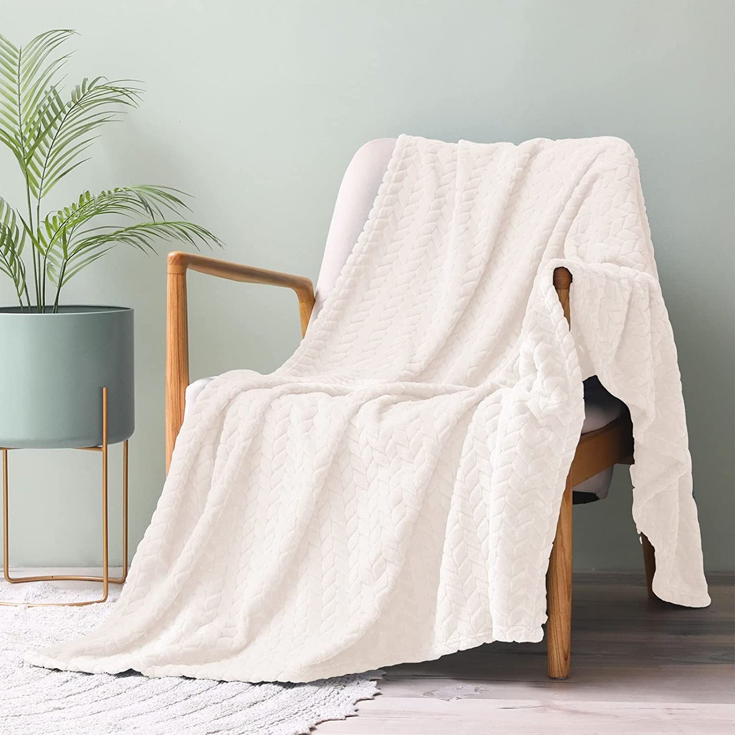 Exclusivo Mezcla Extra Large Flannel Fleece Throw Blanket, 50x70 Inches Leaves Pattern Soft Throw Blanket for Couch, Cozy, Warm, and Lightweight Blanket for Winter, Off White Blanket