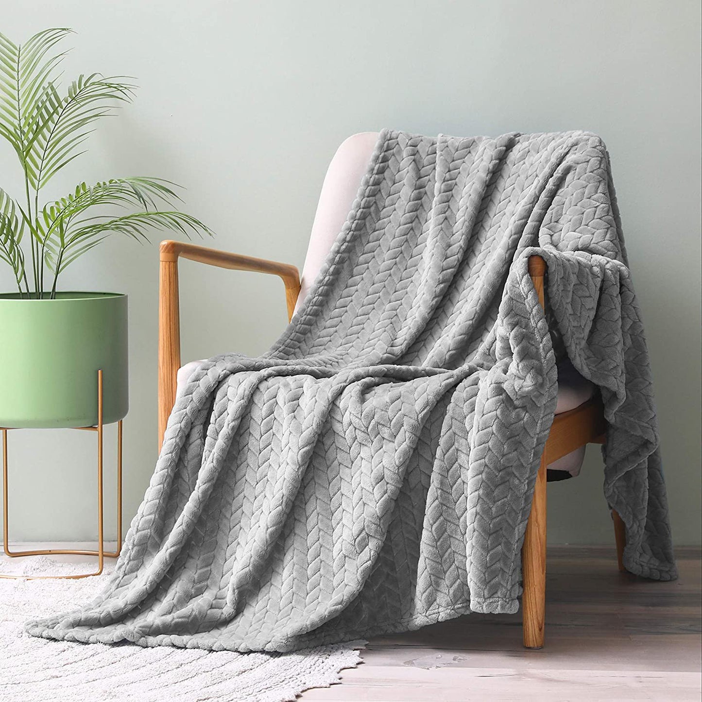 Exclusivo Mezcla Large Flannel Fleece Throw Blanket, Jacquard Weave Leaves Pattern (50" x 70", Light Gray) - Soft, Warm, Lightweight and Decorative